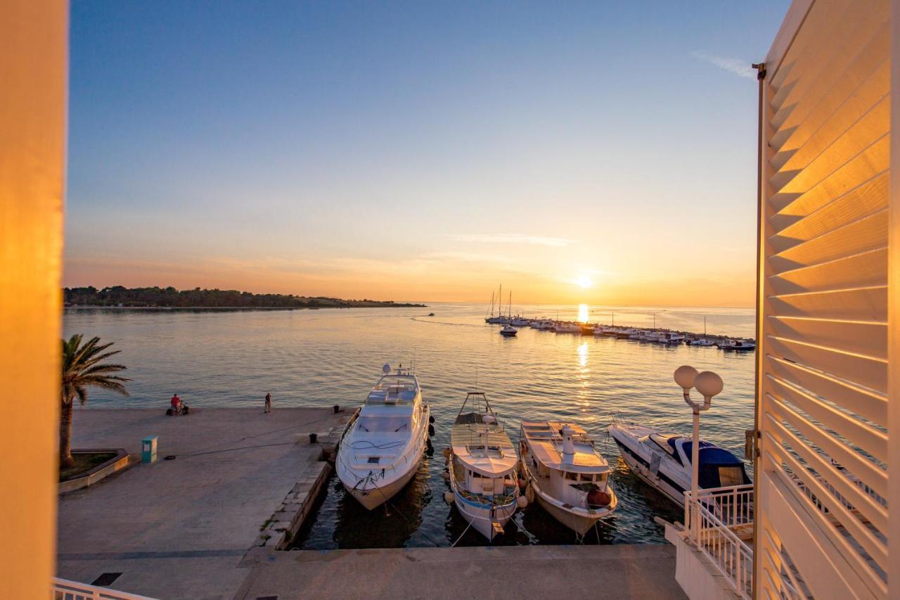 Hotel Loža Novalja Exteriér fotografie