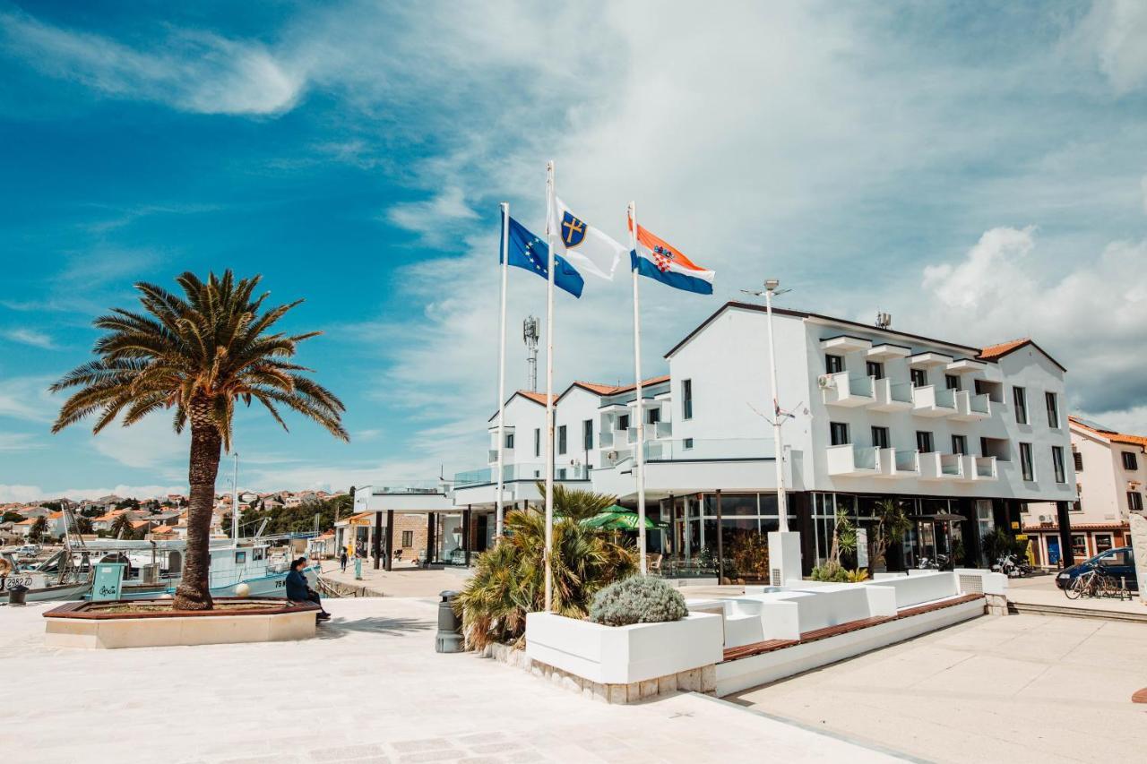 Hotel Loža Novalja Exteriér fotografie